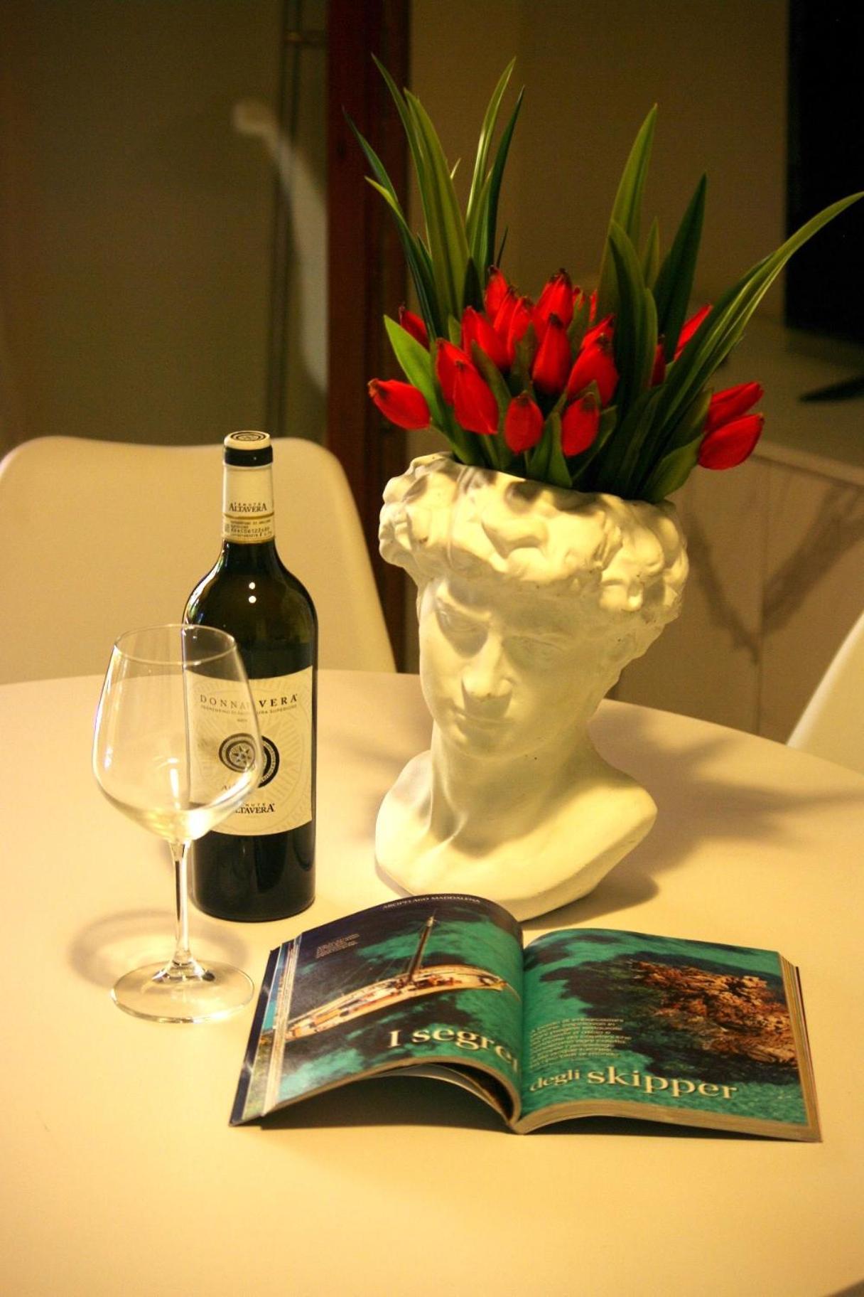 Nest House - Esclusivo Appartamento Marina Di Olbia- Mater Olbia - Beaches - Close To The Airport - Private Parking- Full Comforts - Eksteriør billede