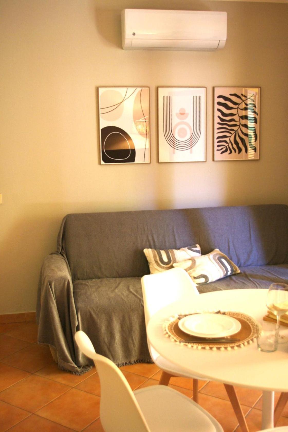 Nest House - Esclusivo Appartamento Marina Di Olbia- Mater Olbia - Beaches - Close To The Airport - Private Parking- Full Comforts - Eksteriør billede